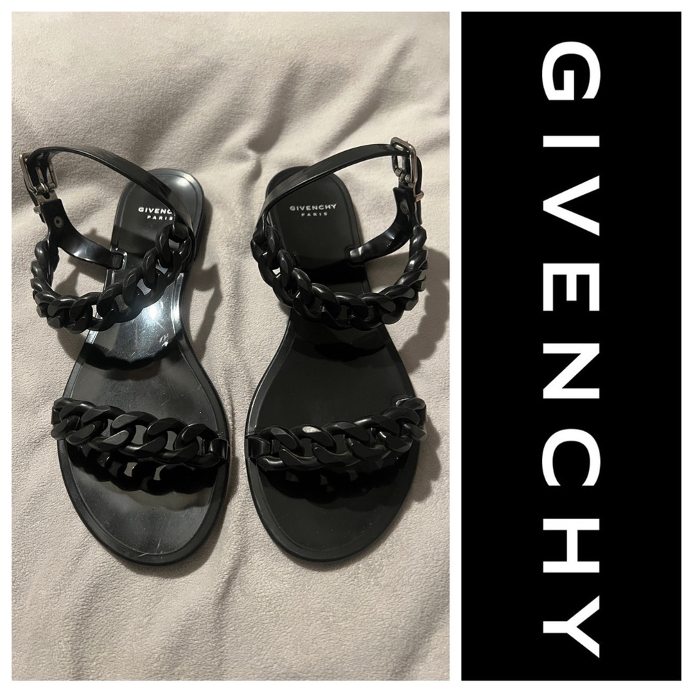 GIVENCHY Rubber Chain Jelly Sandals